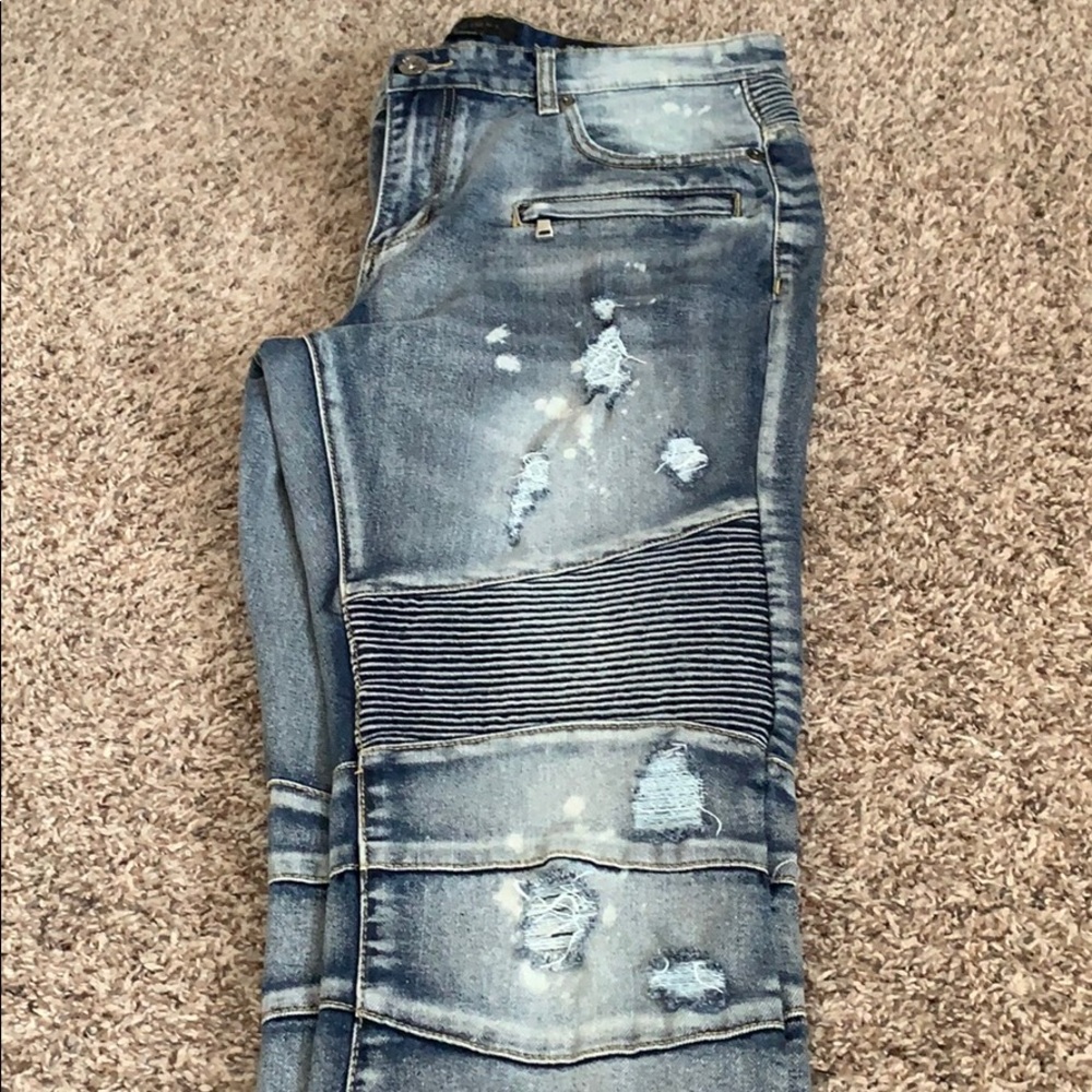 Decibel Distressed Jeans